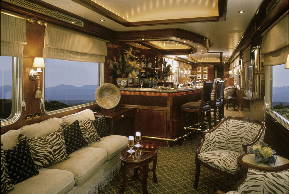 Bar of Golden Chariot Train