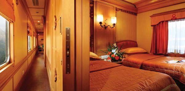 Cabins in Golden Chariot