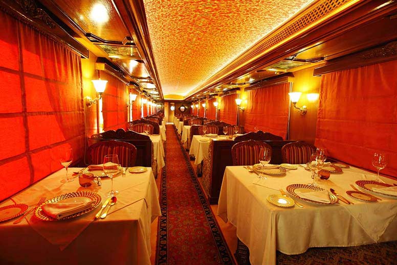 Dininig Cabin In Maharaja Express